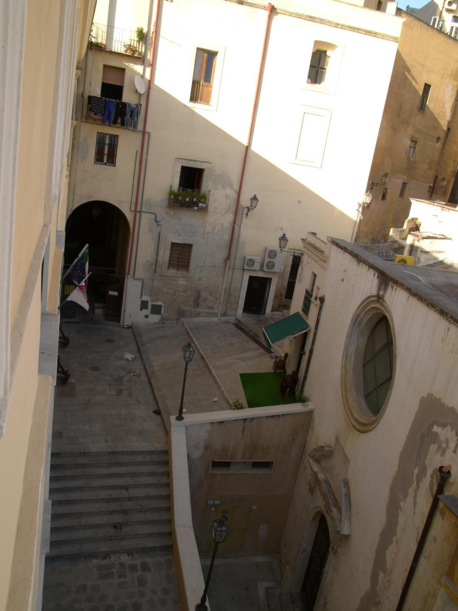 Hostel Marina Cagliari Ngoại thất bức ảnh