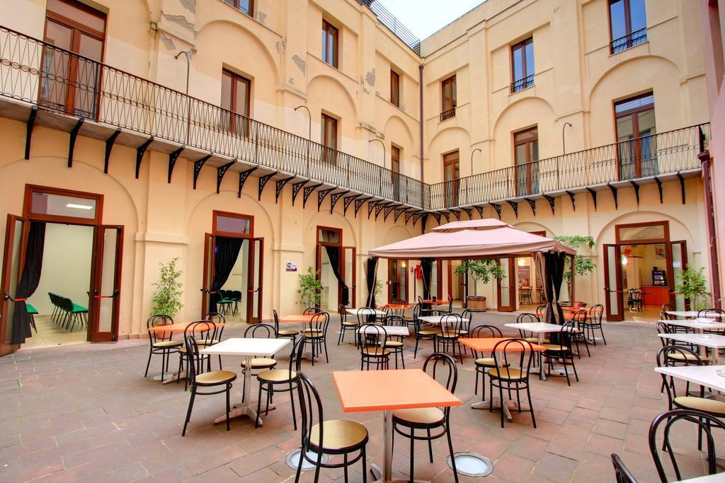 Hostel Marina Cagliari Ngoại thất bức ảnh